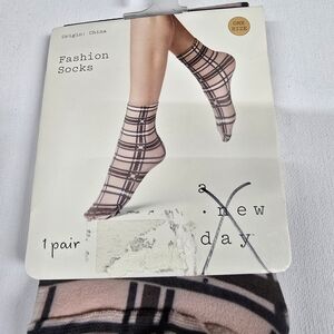 A New Day Women's Plaid Fashion Socks - Pink and Black